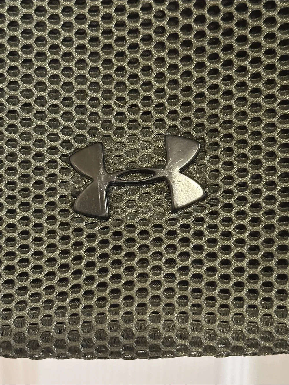 Under Armour Olive Green Mesh Gym Everyday Tote with Black Straps